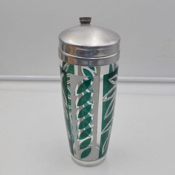 Mid Century Bar Shaker Leaf Design Kelly Green Drinkware Barware Cobbler Shaker - Picture 4 of 8